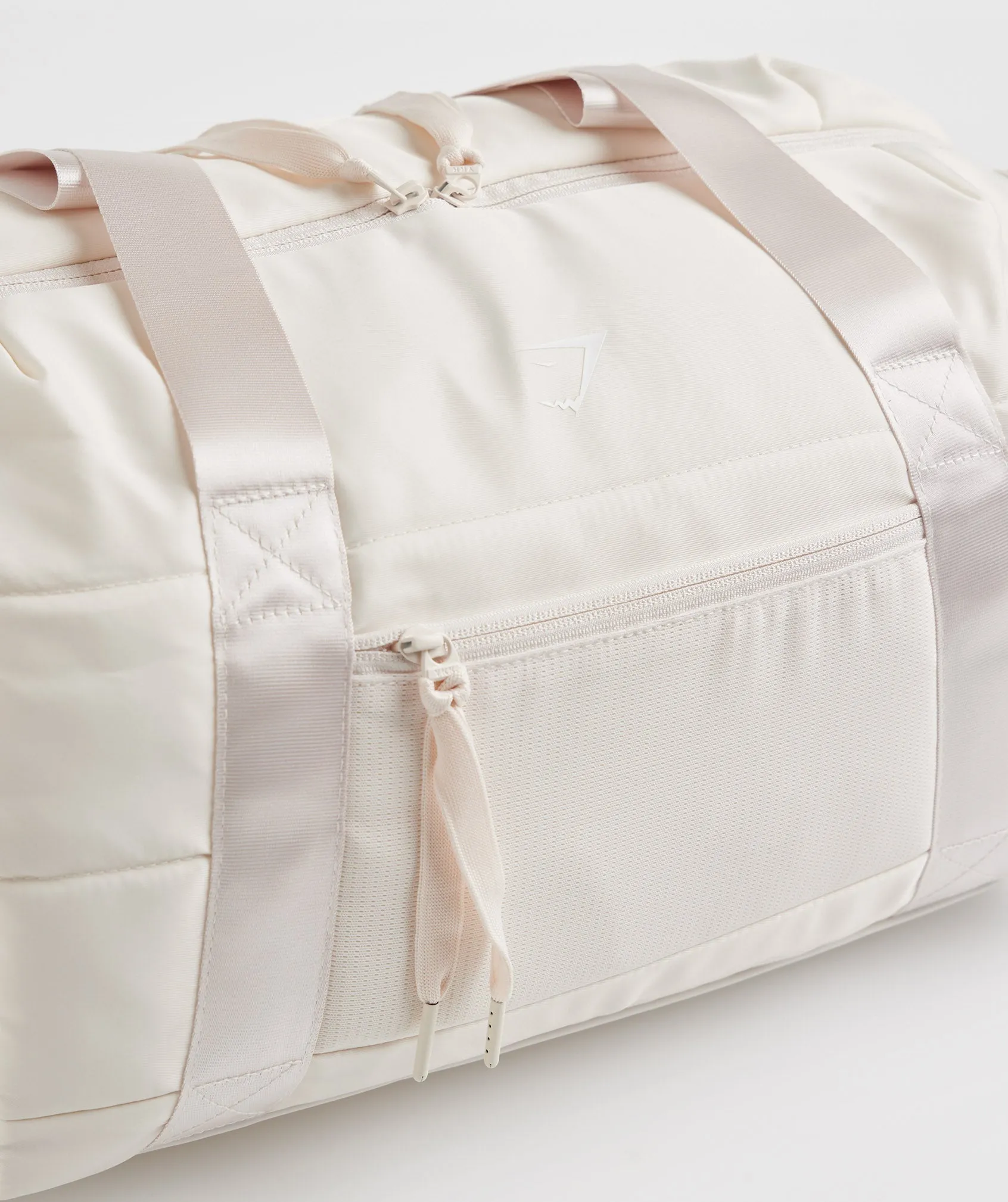 Stylish Gymshark Coconut White Studio Holdall