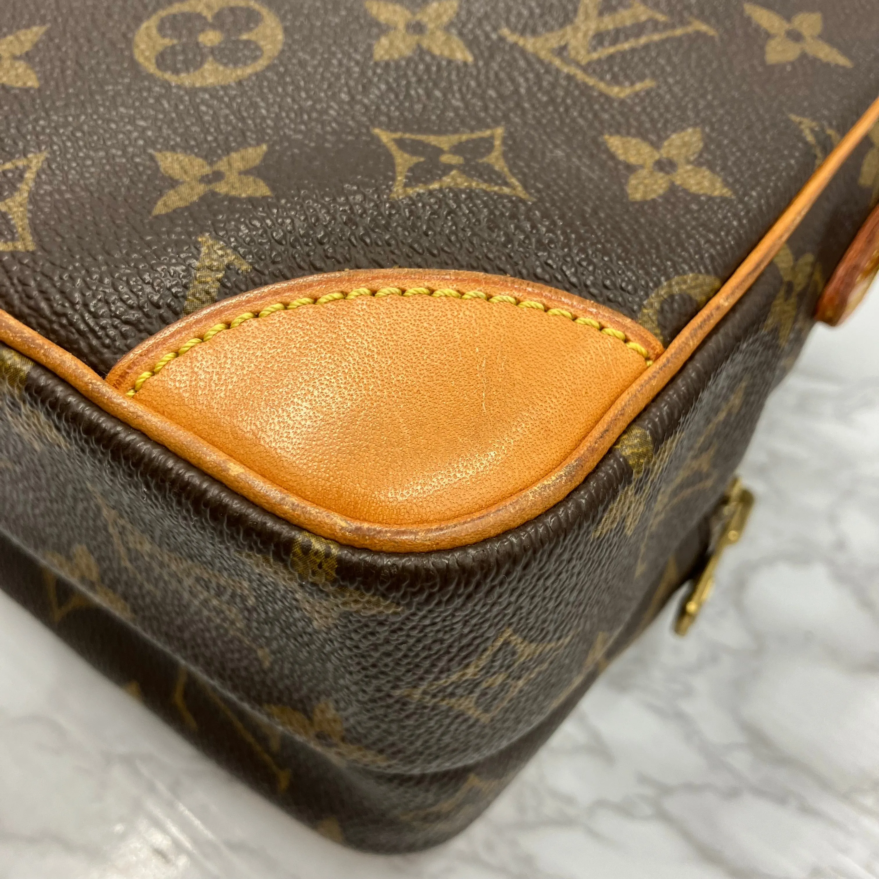 LOUIS VUITTON Amazon