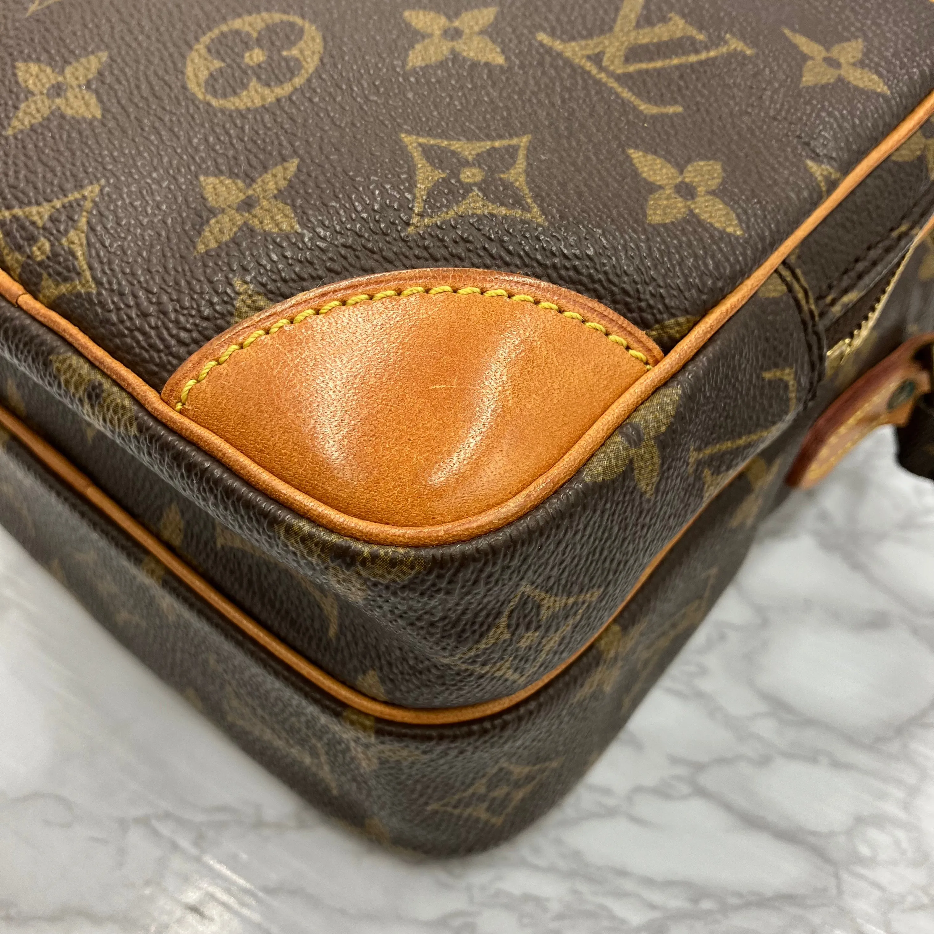 LOUIS VUITTON Amazon