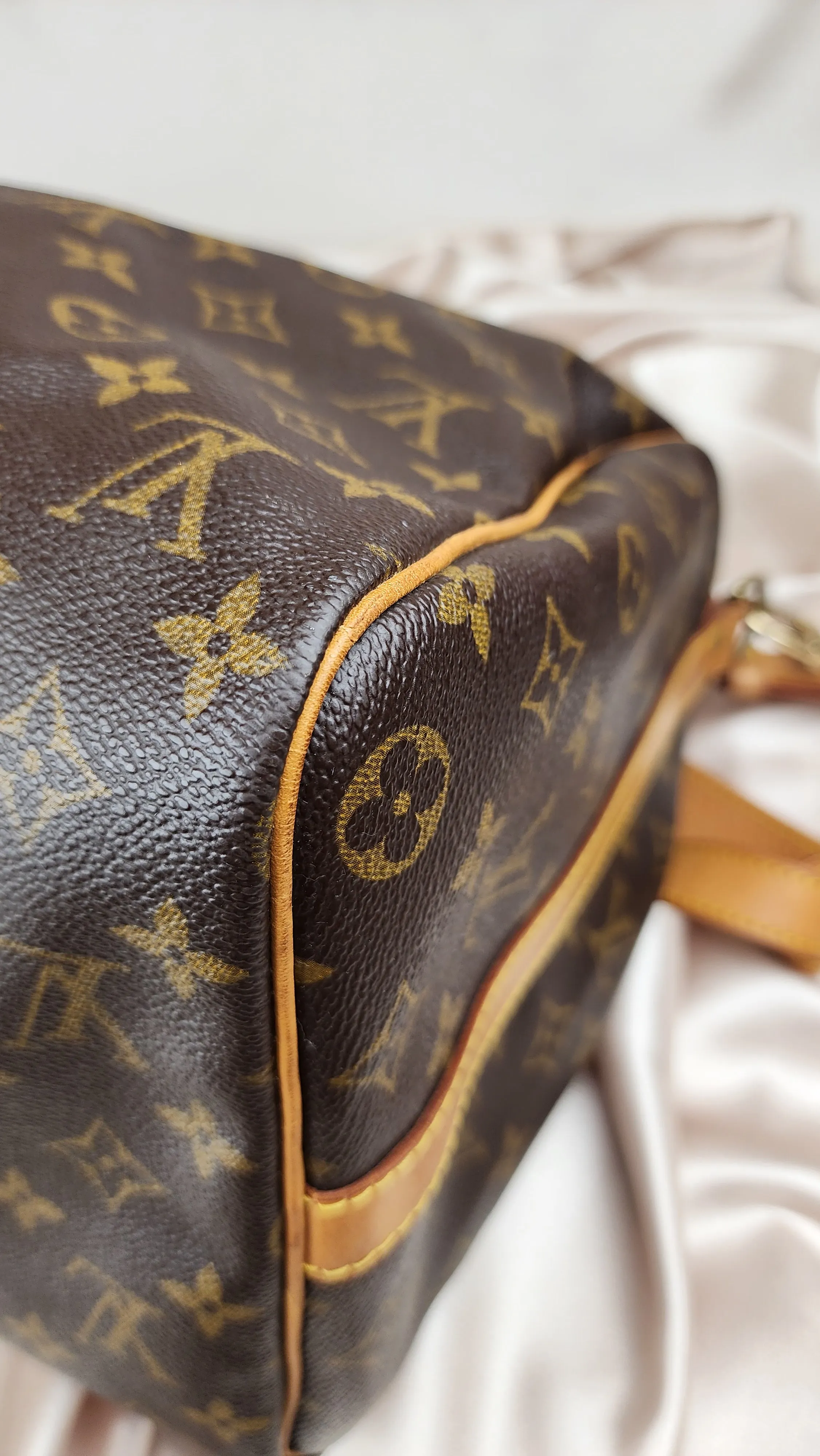 Louis Vuitton Keepall 45 Bandouliere