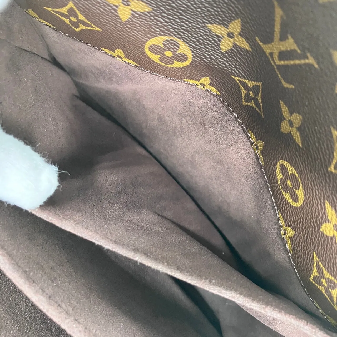 LOUIS VUITTON Monogram Metis