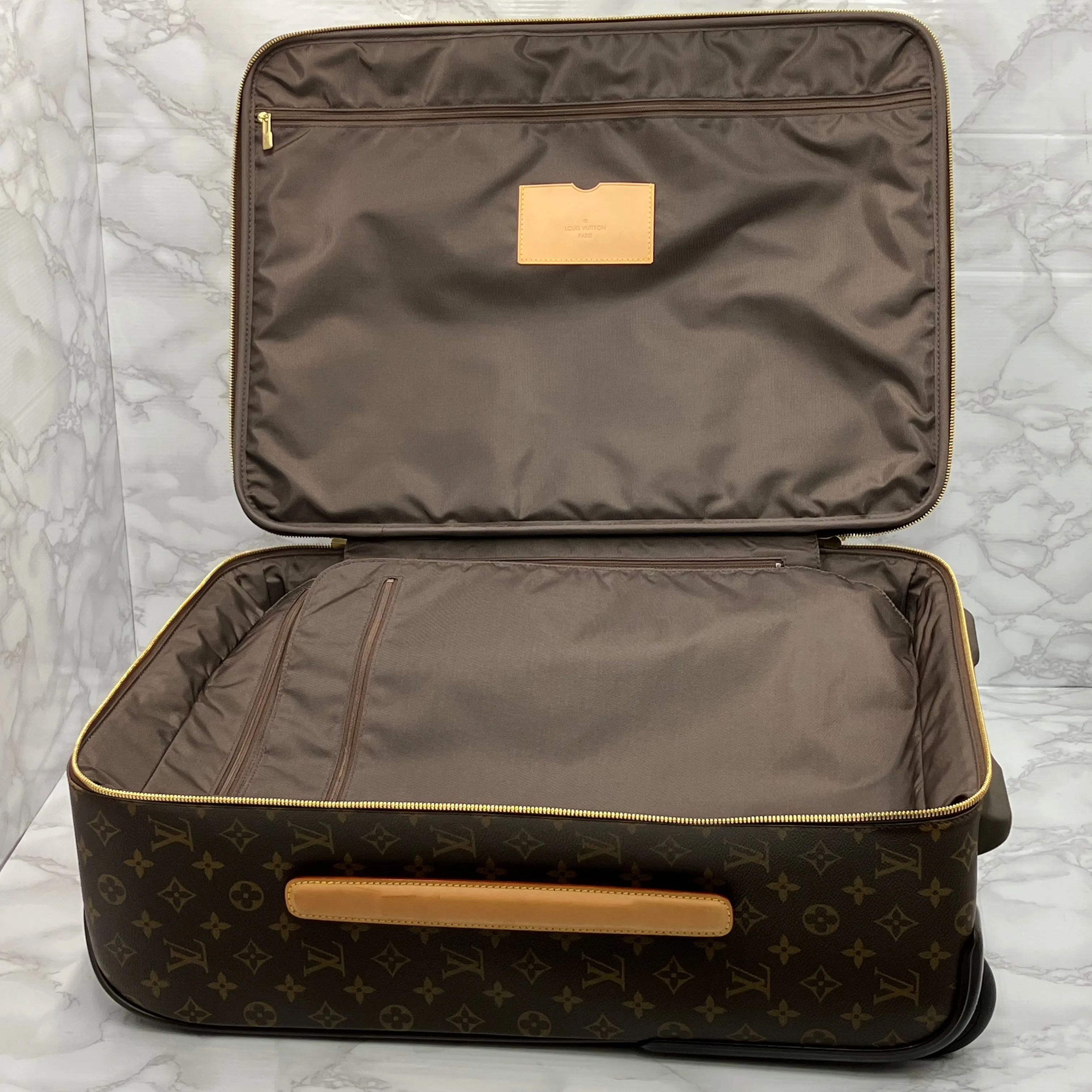 LOUIS VUITTON Monogram Pegase55