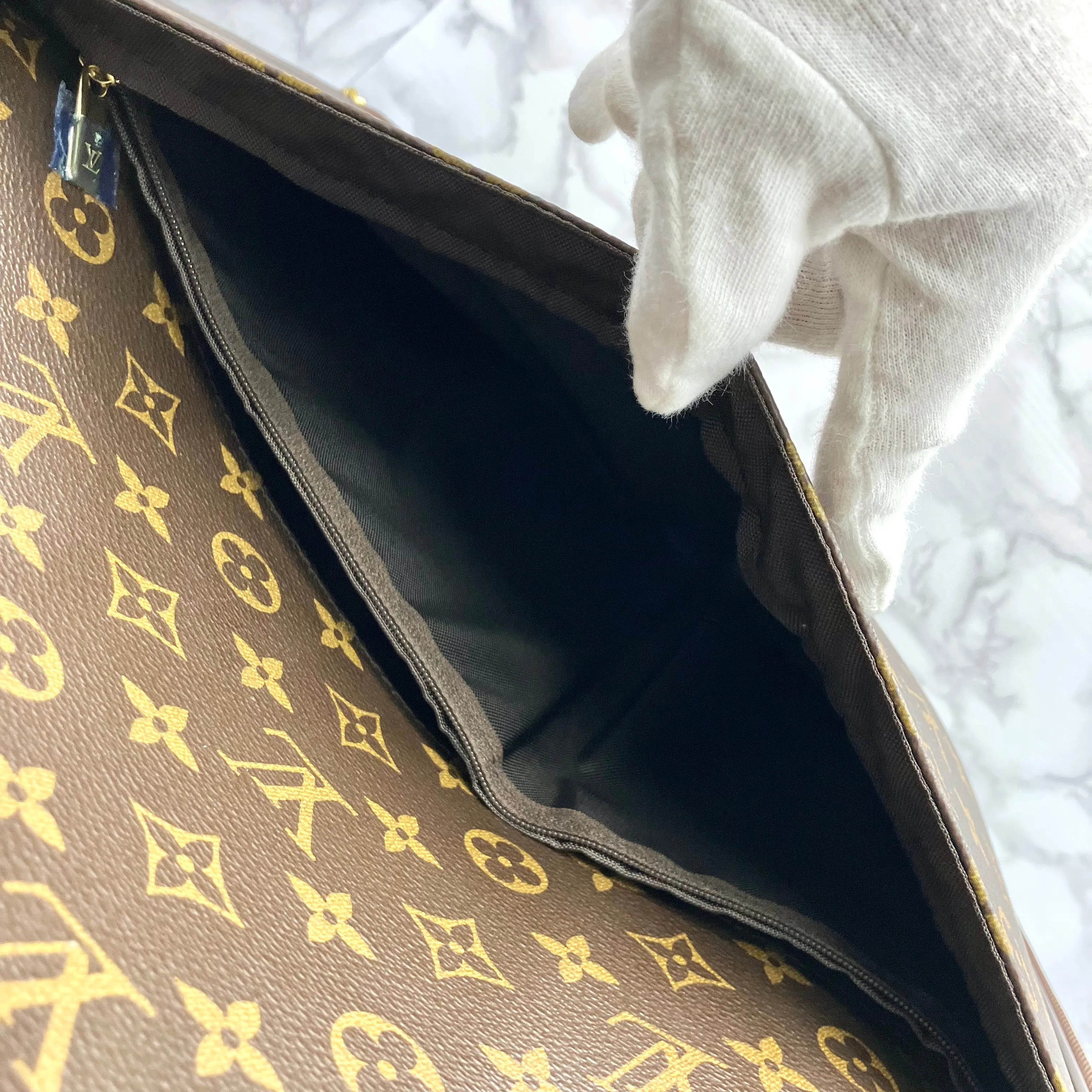 LOUIS VUITTON Monogram Pegase55