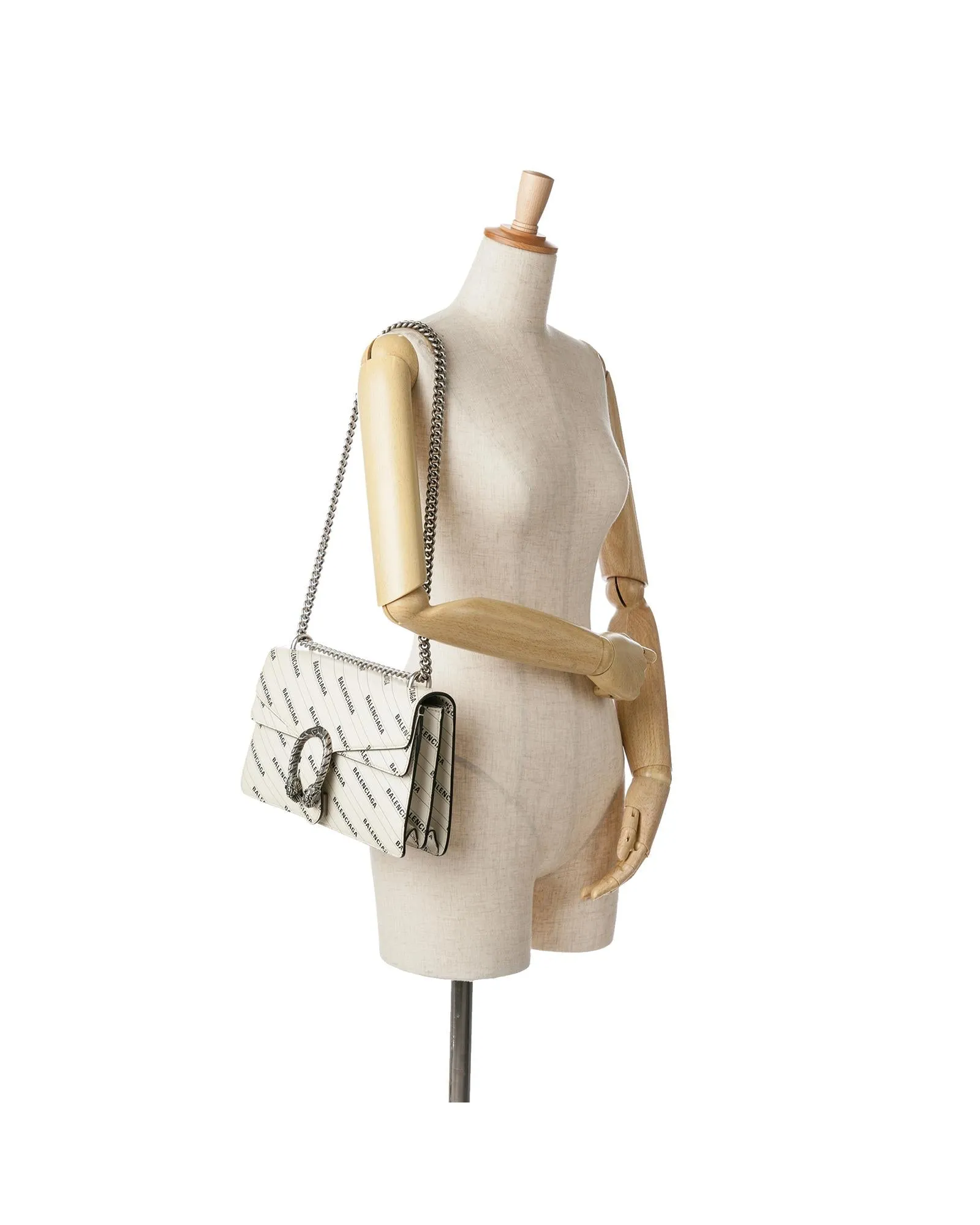 Small Leather Shoulder Bag with Chain-Link Strap and Interior Zip Compartment