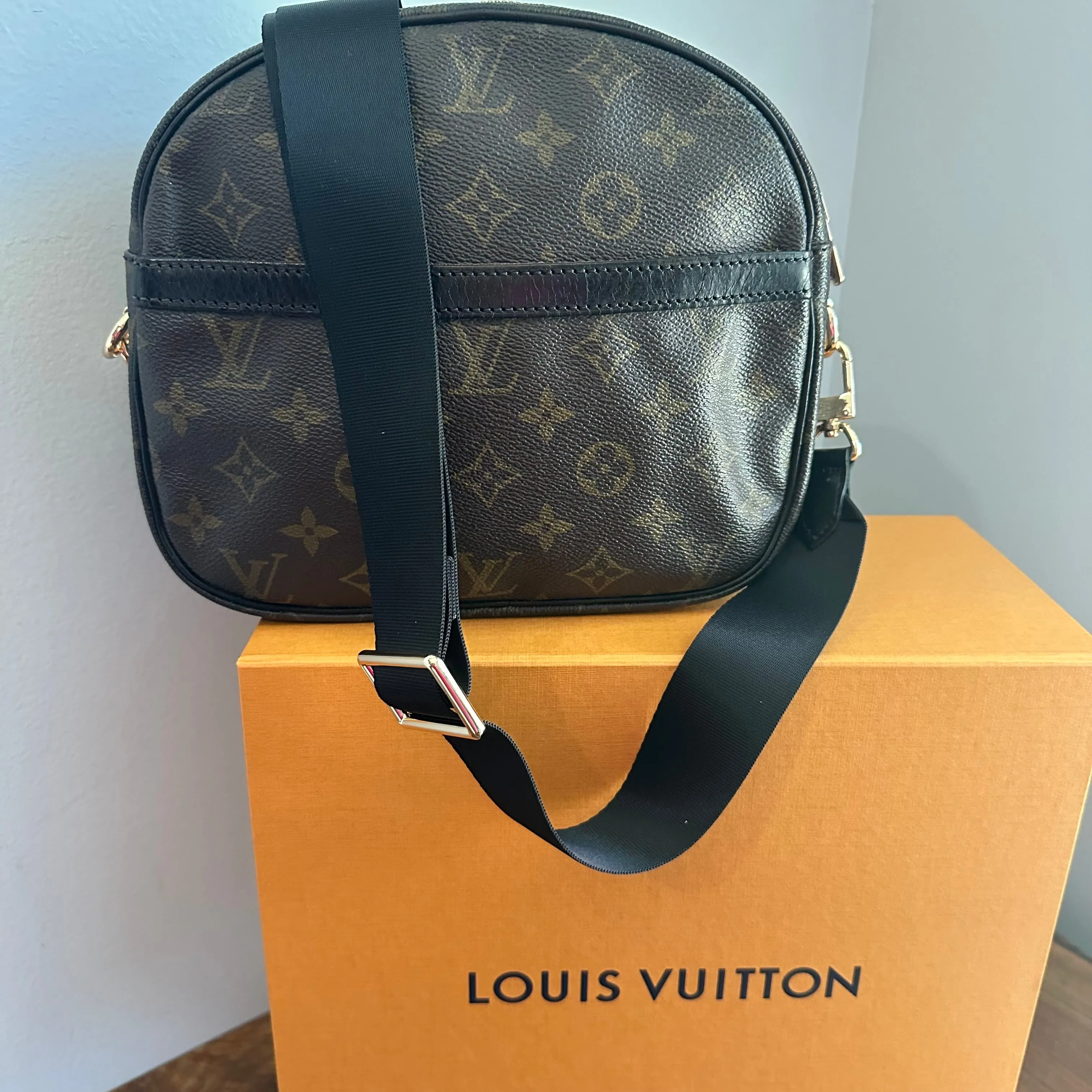 The Dove Crossbody - Vintage LV Monogram in Black