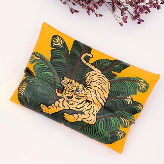 Yellow Jungle Tiger Clutch